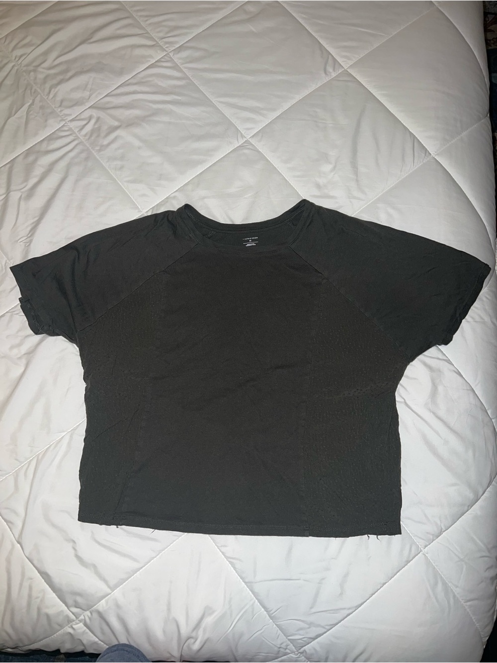 Cropped Women’s Crewneck Tee